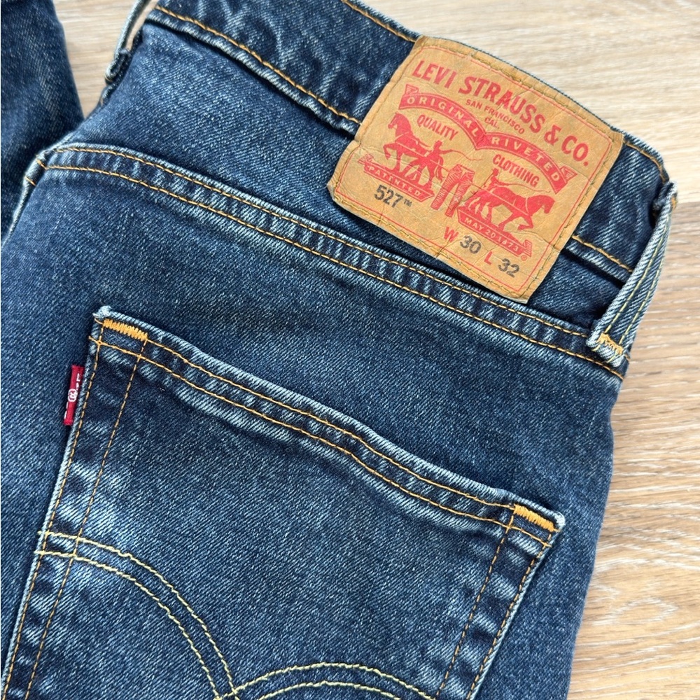 Levi's 527 blue denim jeans